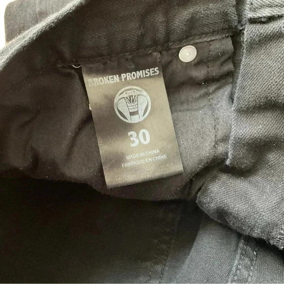 Broken Promises Ultra Slim Stretch Black Jeans Size 30 - Picture 6 of 9